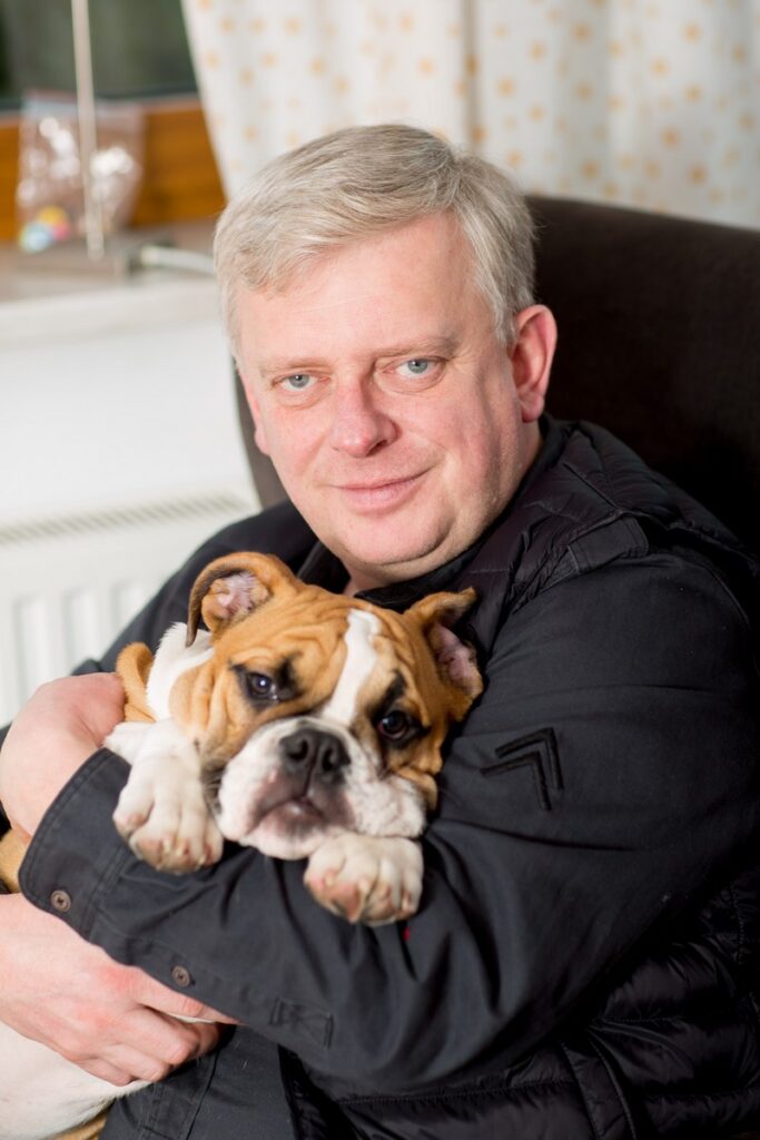 Radosław Andrzejewski - dogoterapeuta - Ośrodek Psychoterapii - Poradnia Sukces